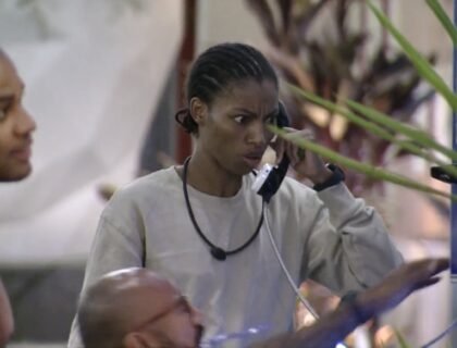 Imagem do post: BBB 23: Tina atende o primeiro Big Fone; veja quem foi indicado