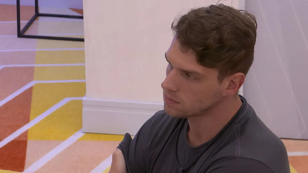 BBB 23: Decepcionado, Cristian desabafa com Gustavo e Key e diz que Paula saiu ilesa