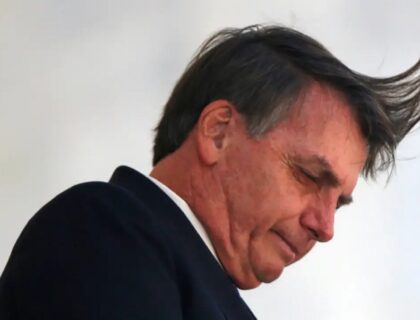 Imagem do post: Bolsonaro é internado em hospital em São Paulo após ser convocado à depor na PF