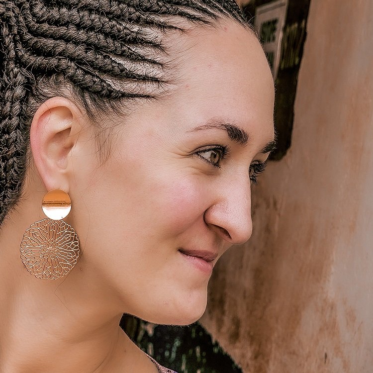 Descobertas Groover - KateNiss lança ''Who I Am''