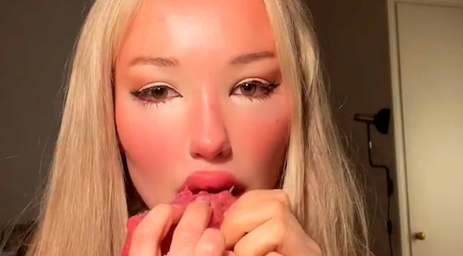 tiktoker comer carne crua