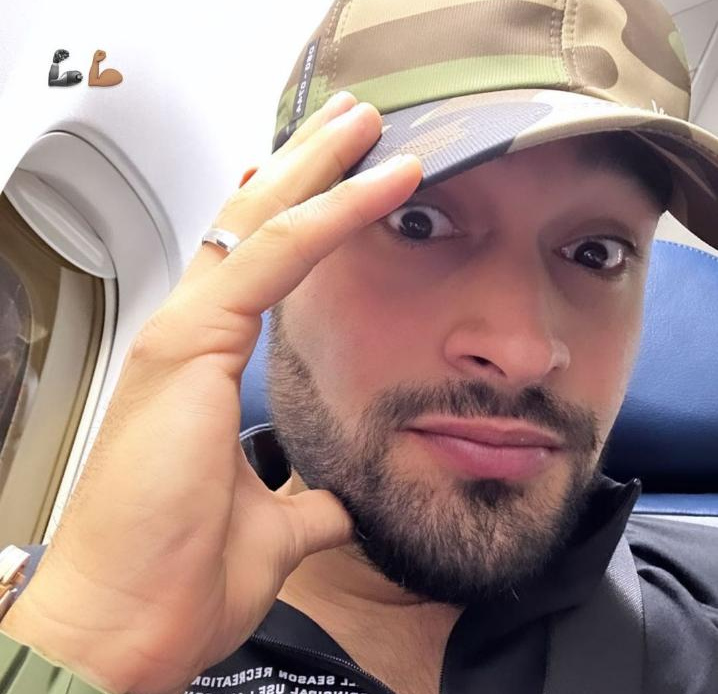 Britney Spears e Sam Asghari são flagrados sem aliança e especulam divórcio