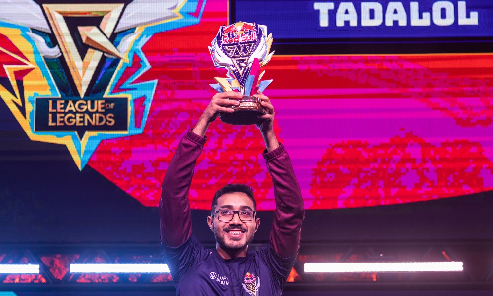 Tadalol comemora bicampeonato e garante vaga para o Mundial - Foto: Fabio Piva/Red Bull Content Pool