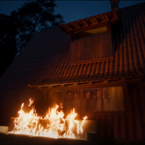 Imagem do post: Lagum tem casa incendiada no videoclipe de “Depois do Fim”