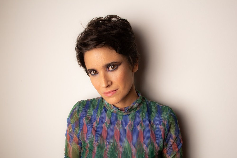 “Lado B”, nova faixa de Marcela Brandão será apresentada em show do duo Festim