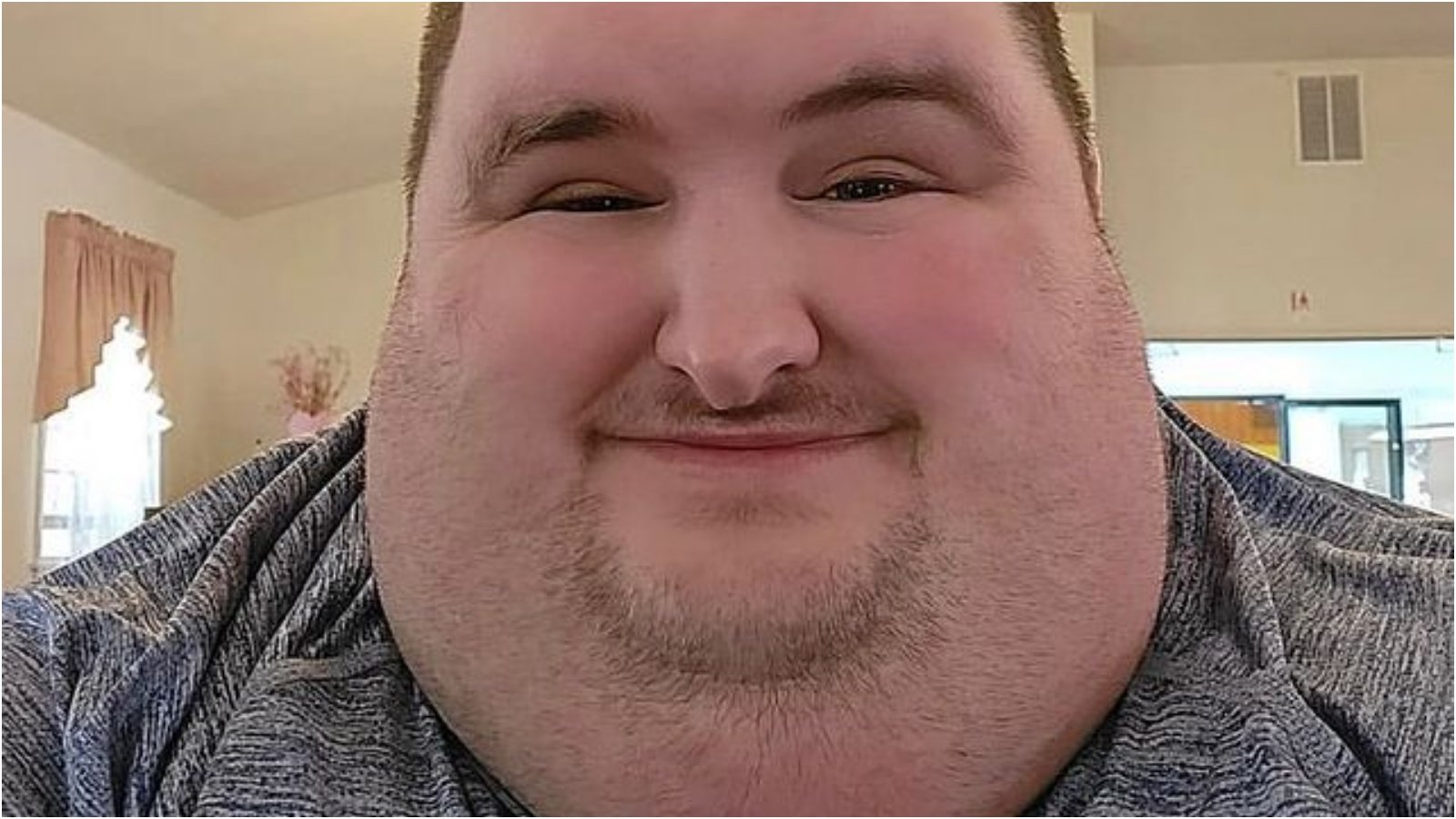 Tiktoker Carl Eiswerth morre em acidente de carro aos 35 anos