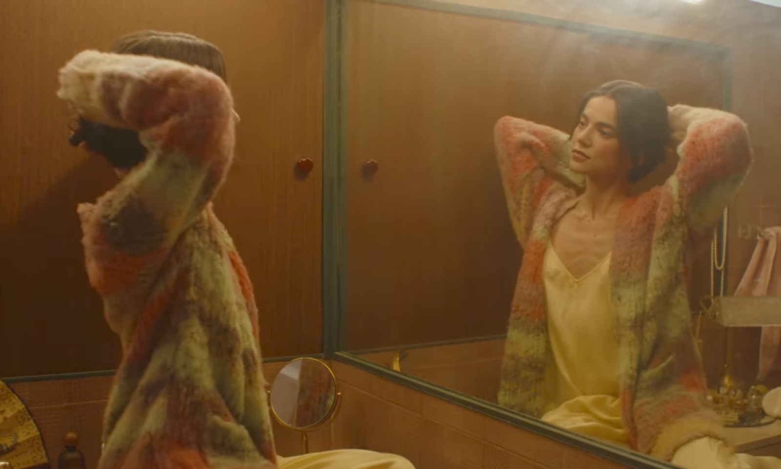 Manu Gavassi lança '31'; veja letra