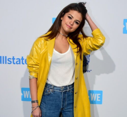 Imagem do post: Selena Gomez avalia venda do império de cosméticos Rare Beauty, de US$ 2 bilhões, diz relatório