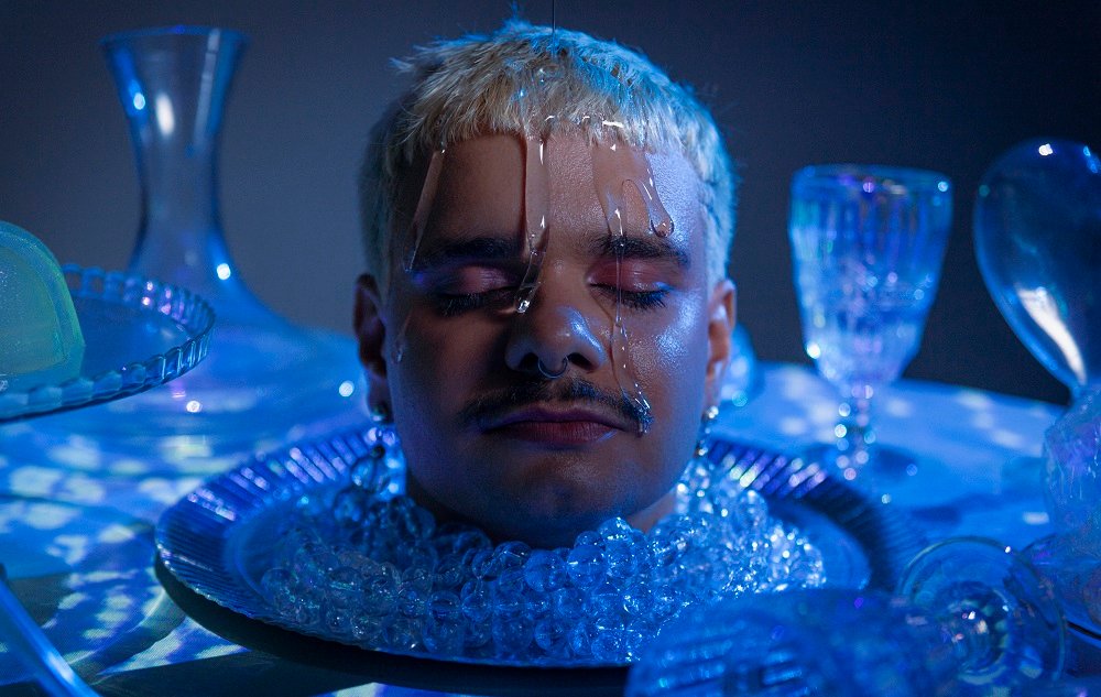 “Notícias de longe”: um álbum escrito, estrelado e coproduzido por Rodrigo Mancusi