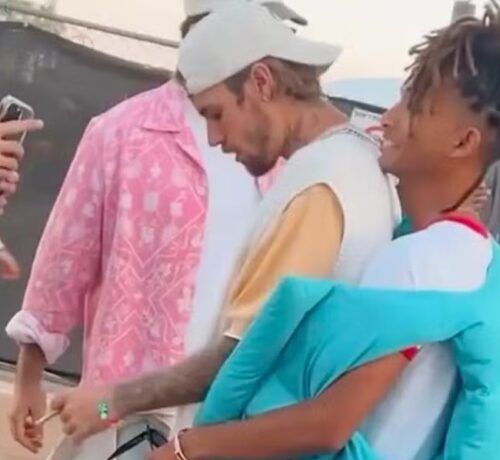 Imagem do post: FLAGRA! Jaden Smith pega Justin Bieber por trás no Coachella e vídeo viraliza