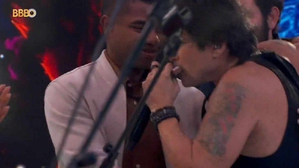 paulo ricardo recusa abraço davi