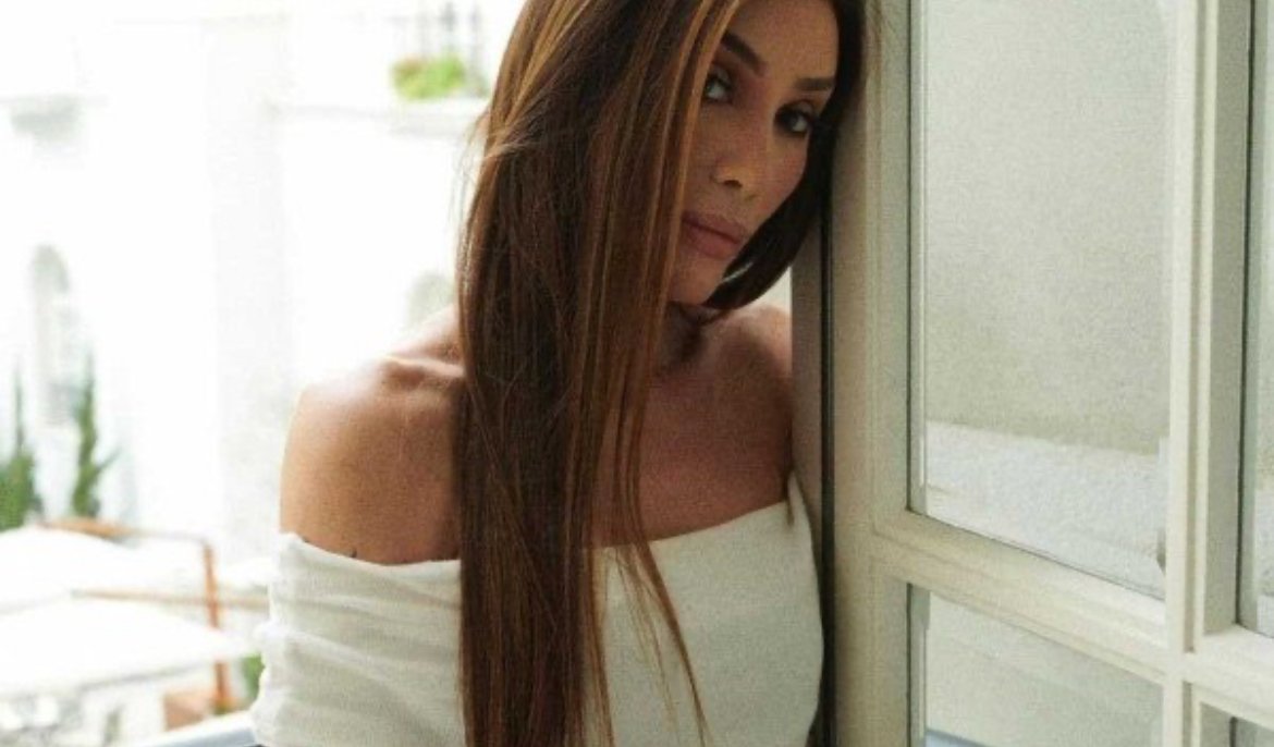 Ex-Matheus Mazzafera posa como Maya Massafera pela primeira vez