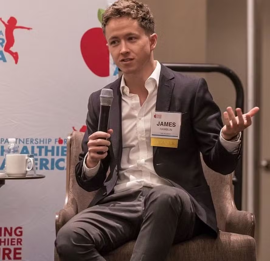 Médico fica 8 anos sem tomar banho e resultado choca! VEJA!