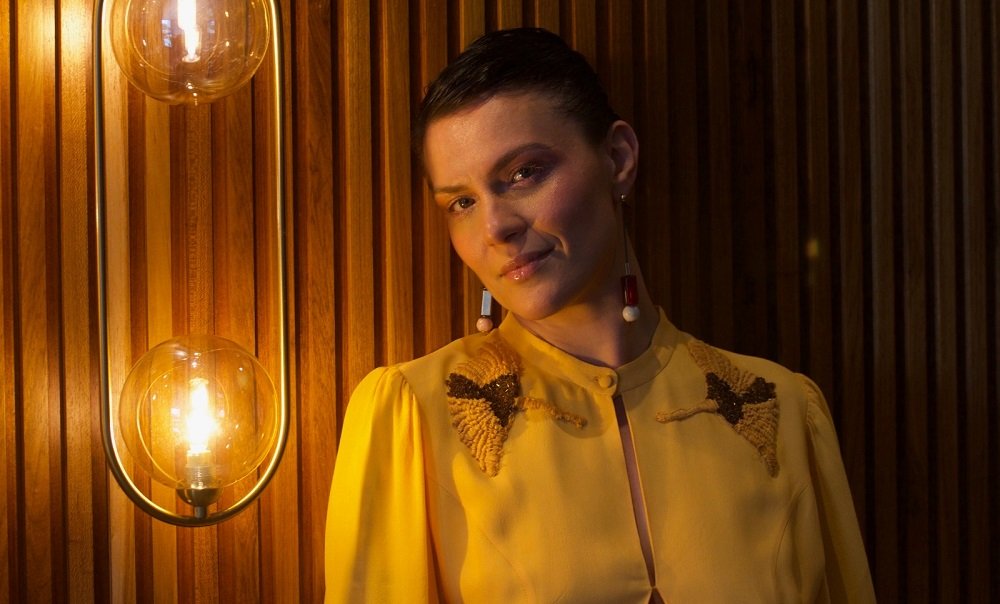 Graziela Medori ilumina 'repertório B' de Marcos Valle em show que resgata elo familiar e feminino em São Paulo