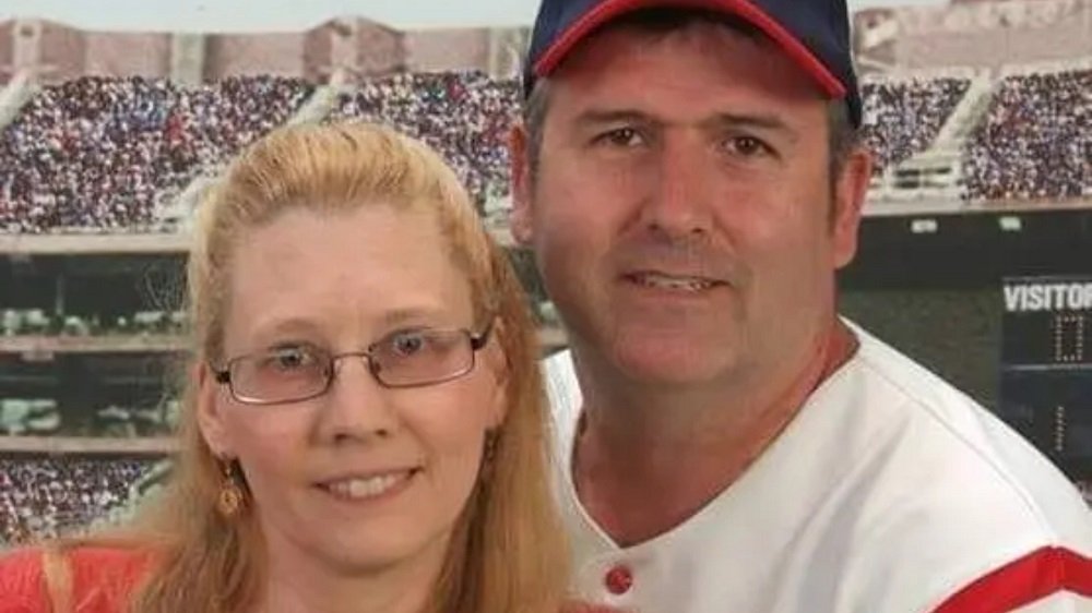 corpo-marido-armario