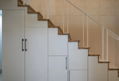 Mulher encontra corpo do marido desaparecido há 8 meses dentro do armário de casa; veja