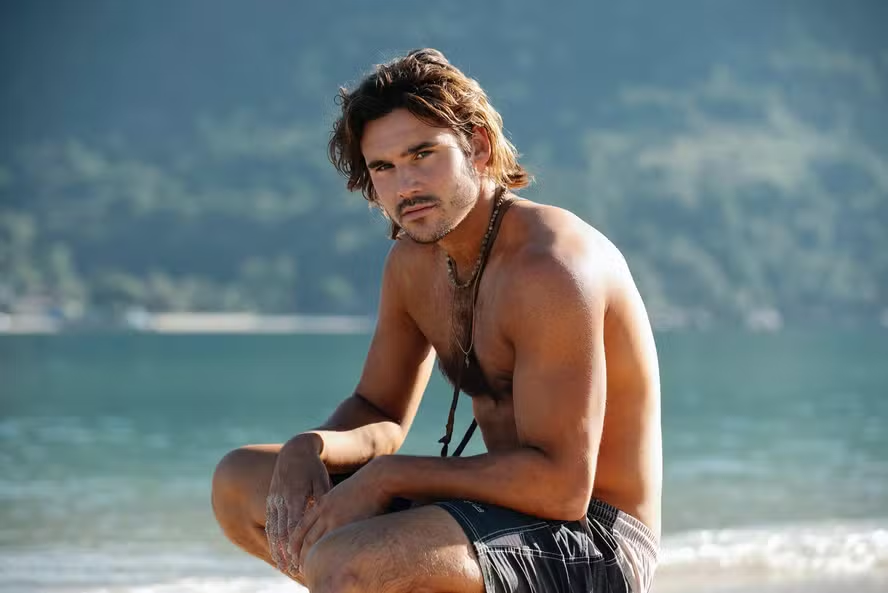 Nicolas Prattes revela ser praticante de s*xo an*l e afirma: "Gosto de pegar tudo"