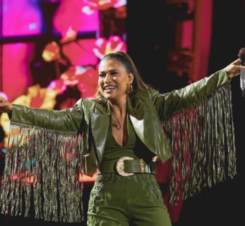 Imagem do post: Simone Mendes brilha em gravação de “Cantando Sua História 2” na Arena Amazônia para mais de 20 mil pessoas