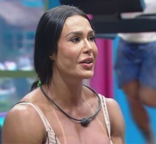 Imagem do post: No ‘BBB 25’, Gracyanne Barbosa come frango cru e choca a web; veja vídeo