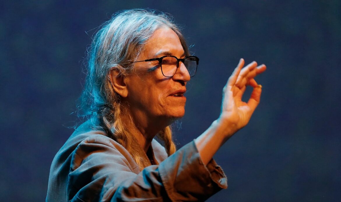 Patti Smith cancela segundo show em São Paulo após passar mal