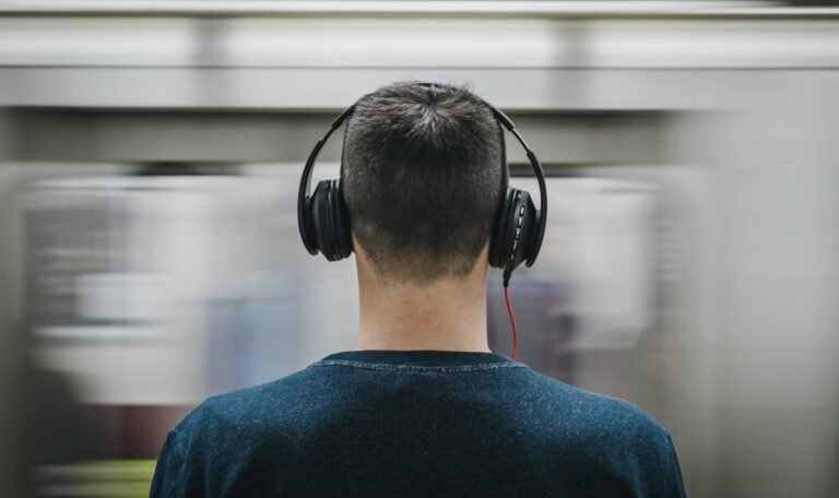 5 artistas novos para adicionar à sua playlist 51 10 artistas para você ouvir ainda este mês!