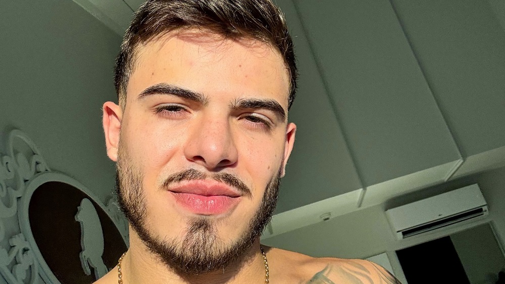 Vão assinar? Após deixar plataforma adulta, Thomaz Costa vai cobrar poe conteúdo no Instagram