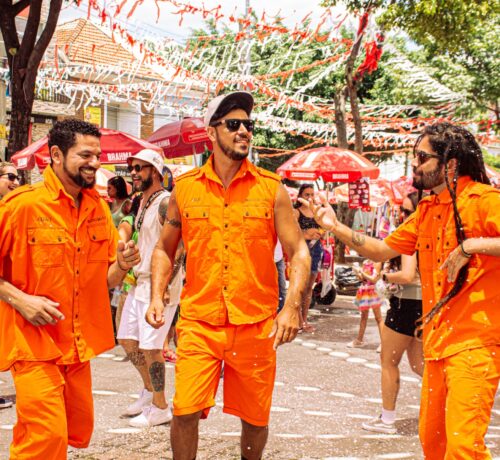 Imagem do post: Calor e Caos, no melhor sentido: banda Bloco do Caos assume desfile criado pela Francisco, el Hombre