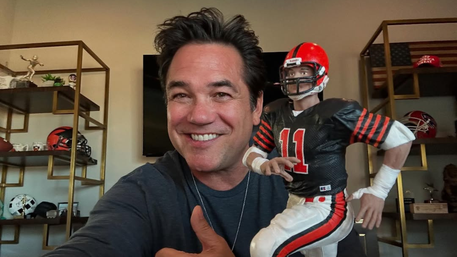 Dean Cain critica novo 'Superman' e elogia Trump: 'Uma das pessoas mais empáticas que conheço' 51 Dean Cain critica novo 'Superman' e elogia Trump: 'Uma das pessoas mais empáticas que conheço'