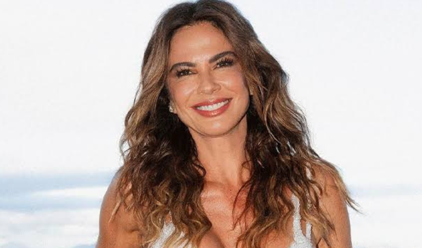 Luciana Gimenez dá entrada em hospital no Japão