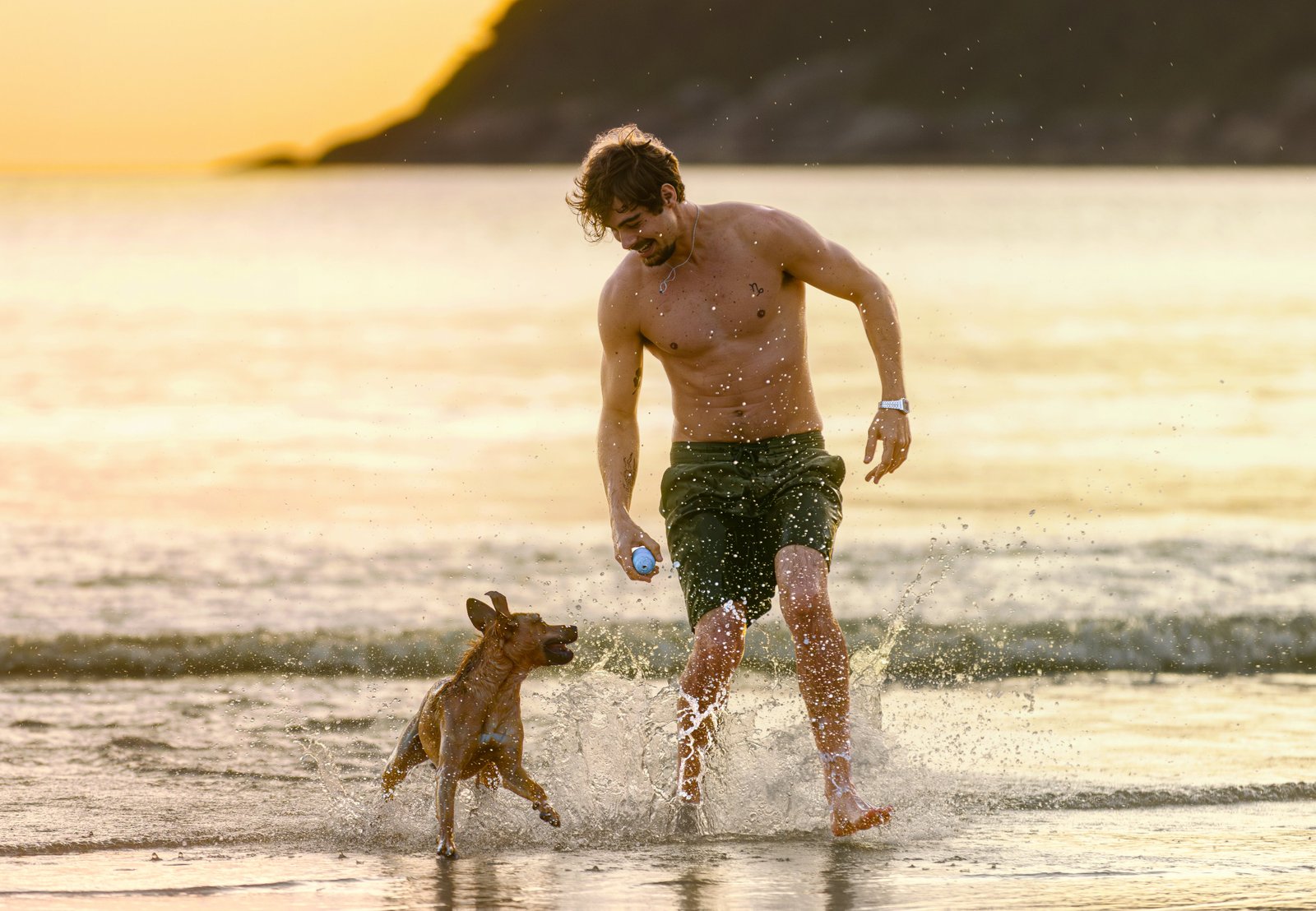 Netflix divulga data e pôster de 'Caramelo', com Rafael Vitti