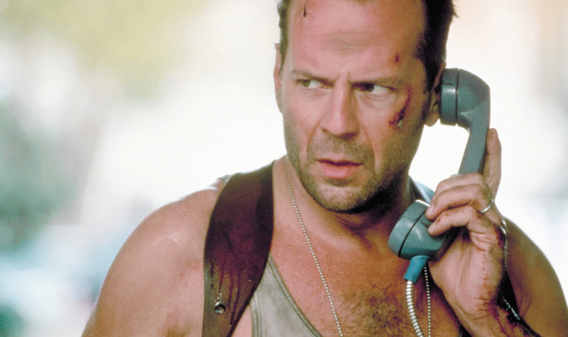 Bruce Willis não consegue mais falar, ler ou andar em meio ao declínio da demência