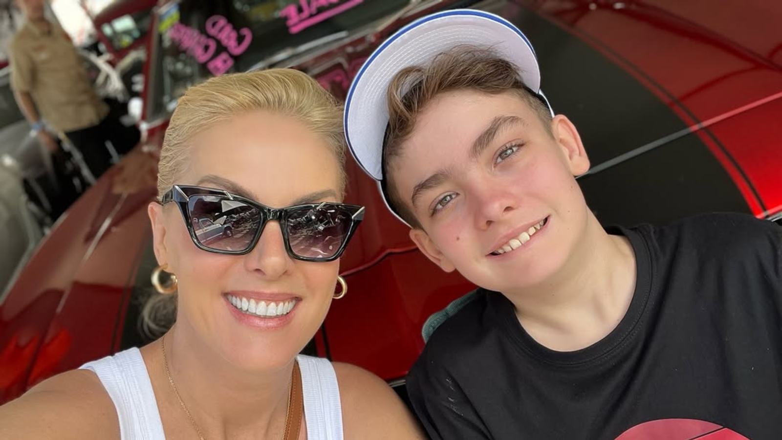 Ana Hickmann proíbe filho de ter canal no YouTube: 'ele tem idade para brincar'