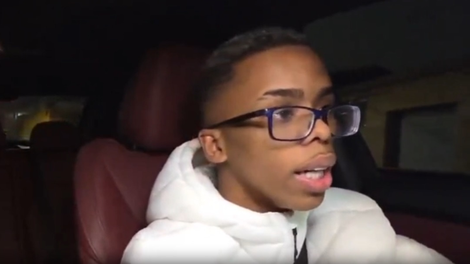 Vídeo: influenciador Boca de 09 é parado sem habilitação e liberado pela PM em São Paulo