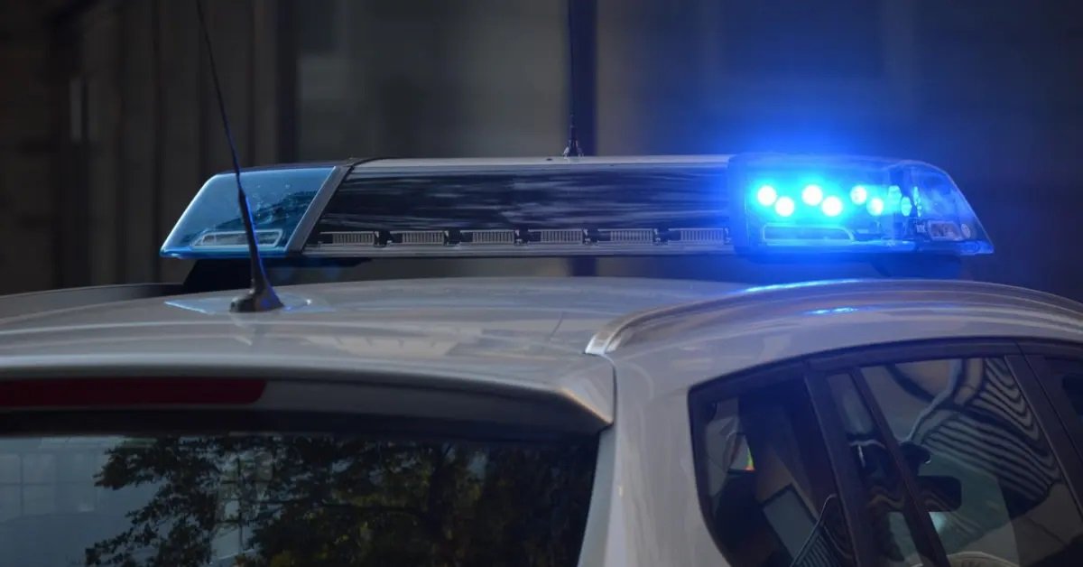 Homem morre asfixiado após esposa cair sobre ele em acidente doméstico