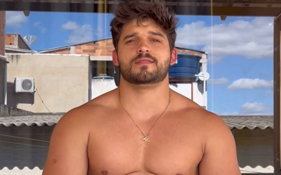 Fisiculturista viraliza ao mostrar transformação física após engordar