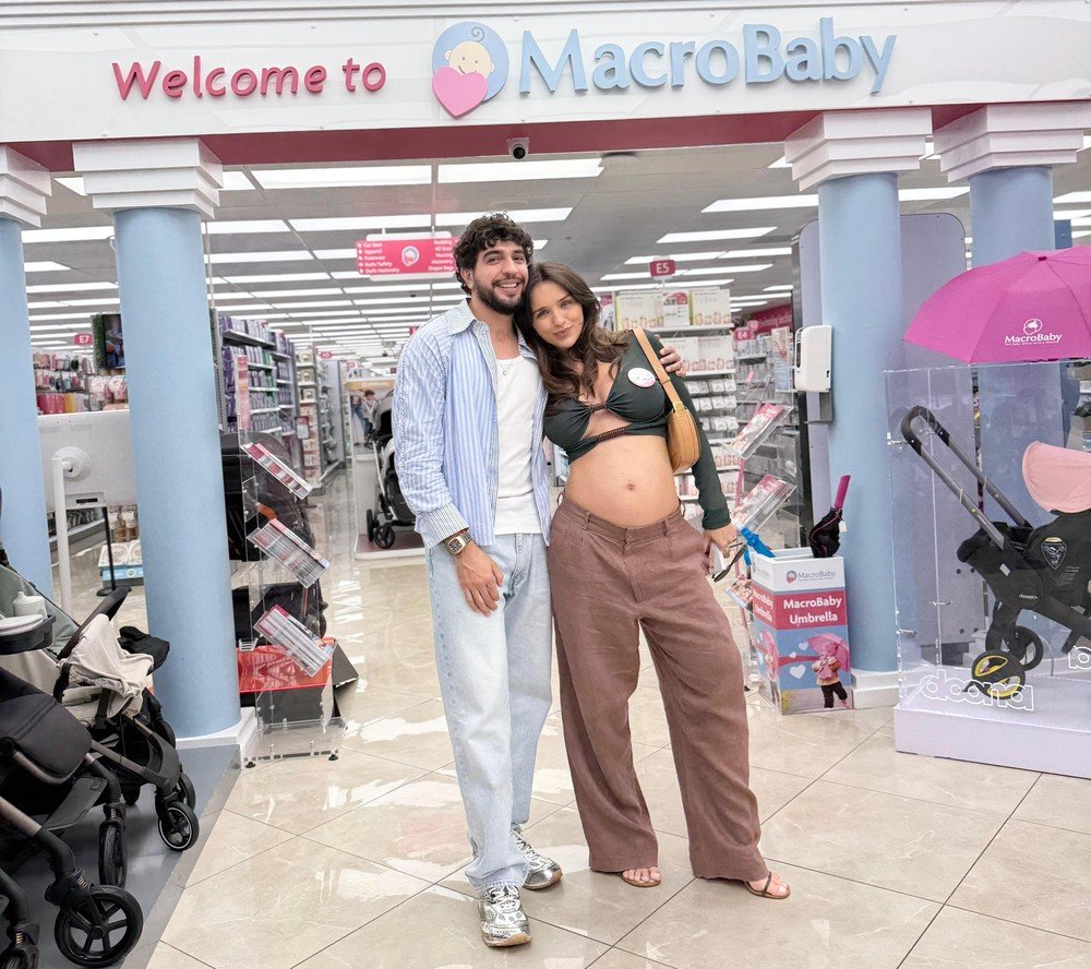 Rafa Kalimann e Nattan viajam a Orlando para montar enxoval da primeira filha