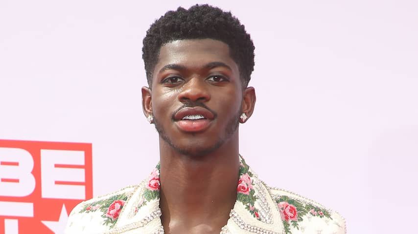 Lil Nas X pode pegar anos de prisão após ser acusado de quatro crimes graves