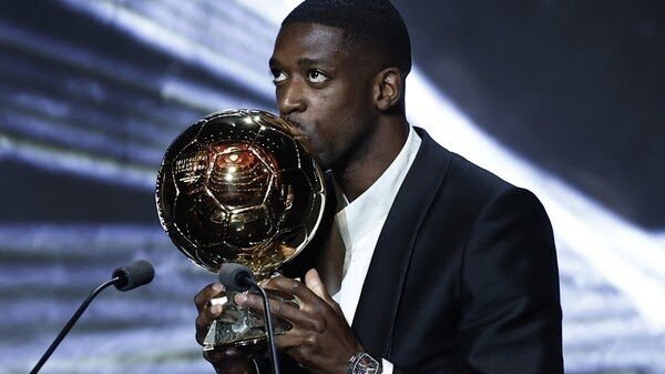 Ousmane Dembélé é o novo dono da Bola de Ouro