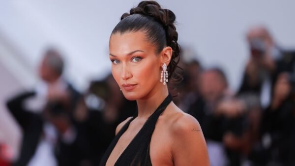 Bella Hadid nova internação