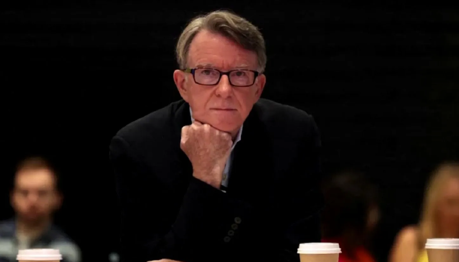 Embaixador britânico nos EUA é demitido após revelações de vínculo com Jeffrey Epstein