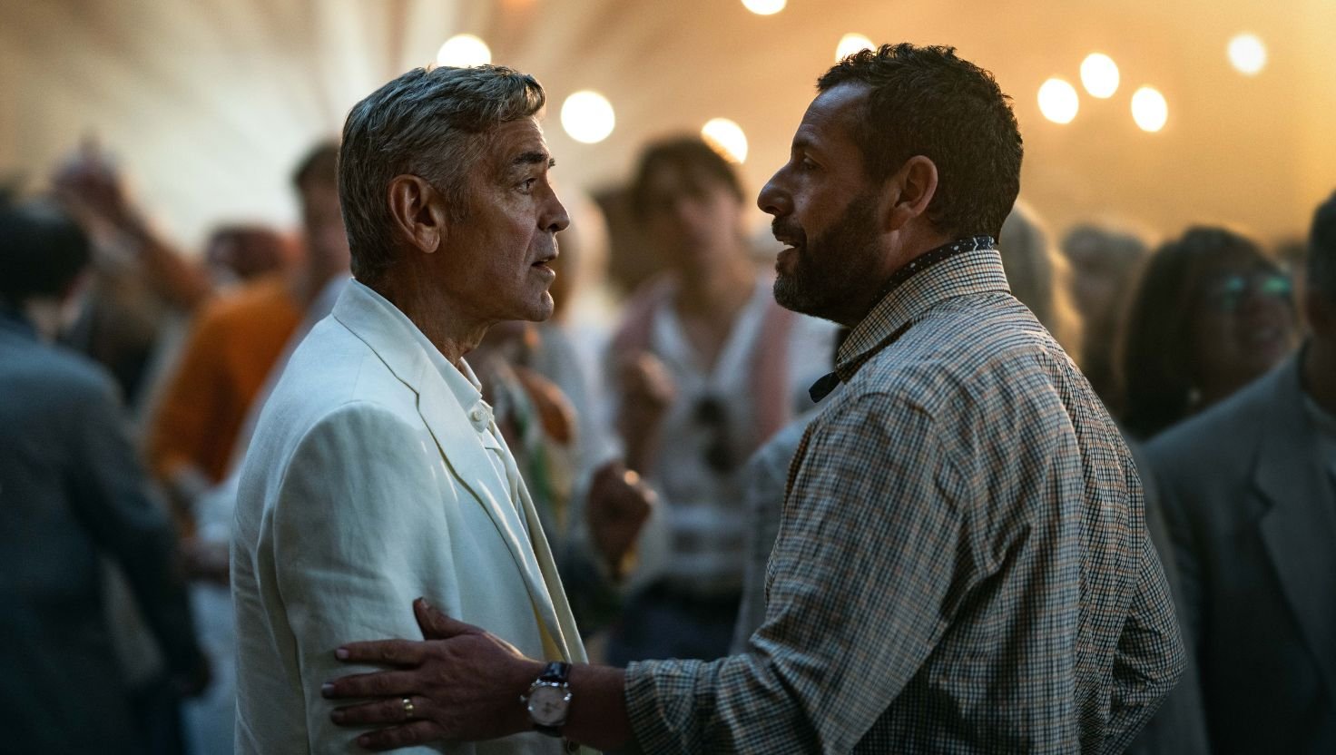 George Clooney e Adam Sandler protagonizam o trailer de 'Jay Kelly', nova comédia da Netflix