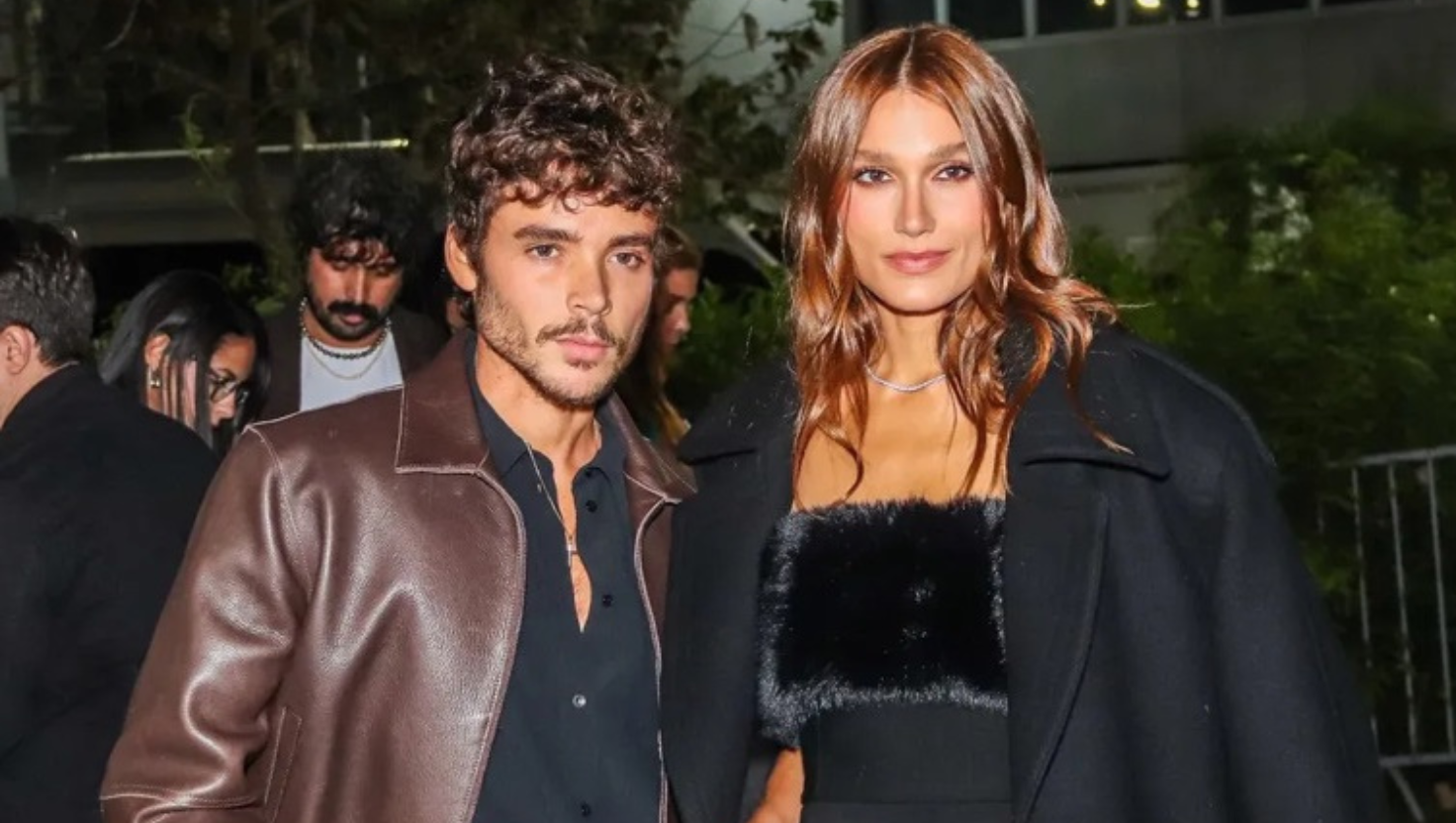 Em clique íntimo na Itália, Sasha chama atenção com tatuagem; veja