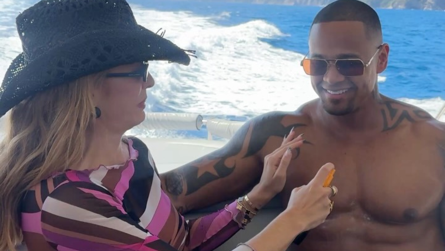 'Deixa ela!' Lore Improta garante bronze no tanquinho de Léo Santana