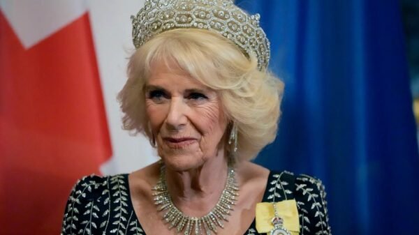 Rainha Camilla enfrentou assédio sexual na adolescência com uma 'sapatada'