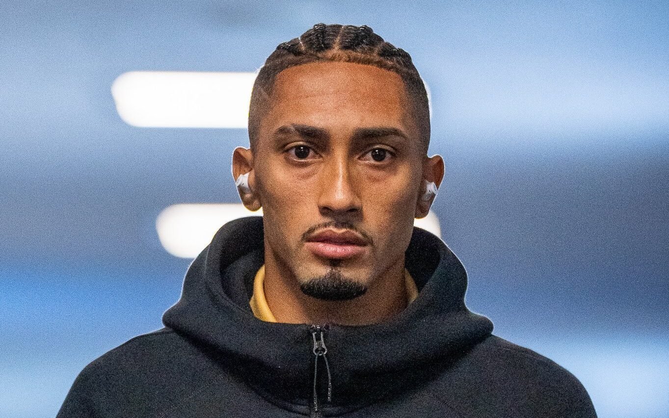 Disney Paris se manifesta após Raphinha denunciar episódio de racismo contra seu filho