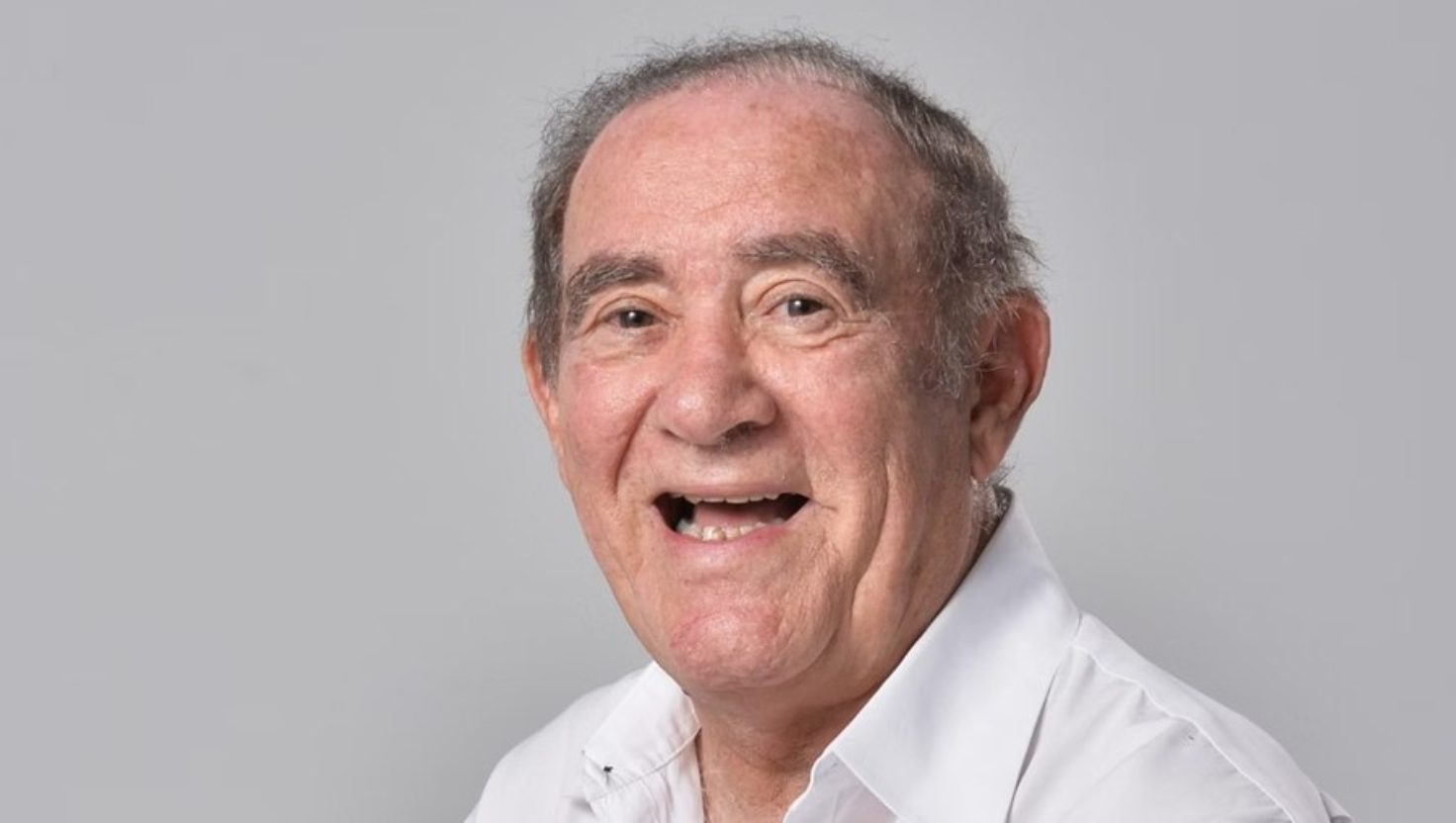 Veja como é a mansão de Renato Aragão, à venda por R$ 18 milhões no Rio