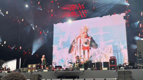 Supla e os Inocentes mostram punk veterano e cover de Harry Styles no The Town