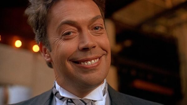Tim Curry esqueceram de mim 2 avc