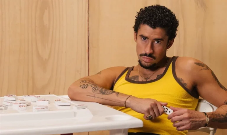 Bad Bunny será a grande atração do intervalo do Super Bowl LX em 2026