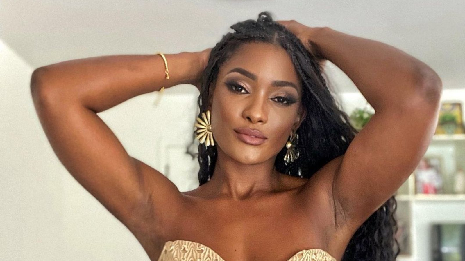 Aos 40 anos, Erika Januza fala sobre solteirice após fim do noivado: ‘Nunca fui de pegação, não sei ser solteira muito bem"